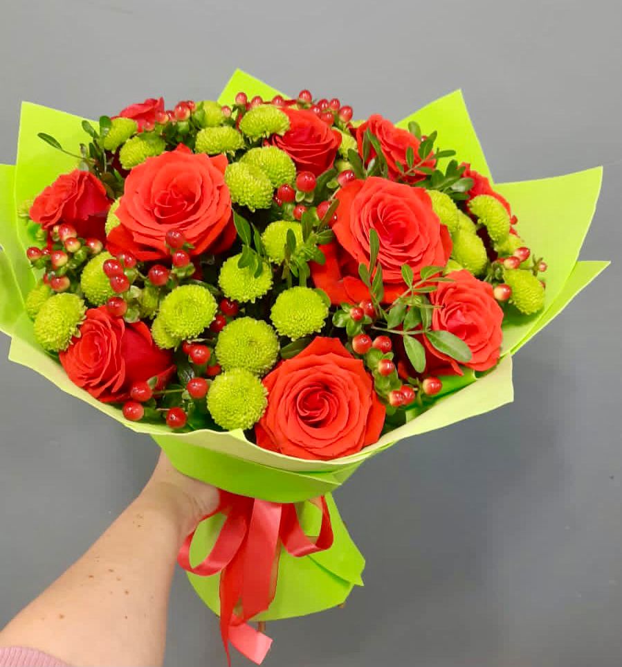 Букет цветов из: Хризантемы и Розы в Правокумском