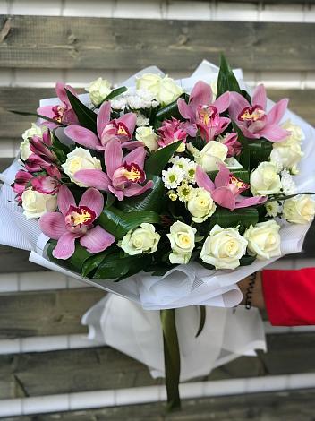 Букет цветов из: Розы и Хризантемы в Правокумском