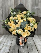 Букет цветов из:  Розы и Лизиантусы #REPLACE_PRED# Правокумском