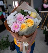 Букет цветов из:  Герберы, Розы и Хризантемы в Правокумском