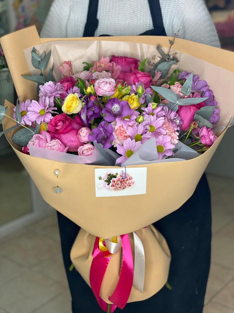 Букет цветов из: Хризантемы, Гвоздики и Альстромерии в Правокумском