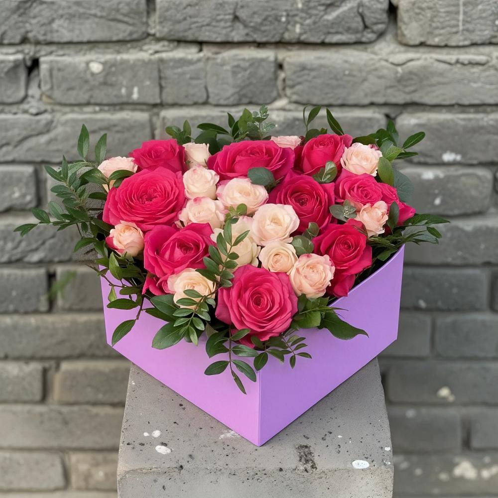 Цветочная композиция из Розы в коробке в Правокумском