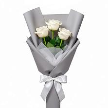 Букет 3 белые розы в Правокумском