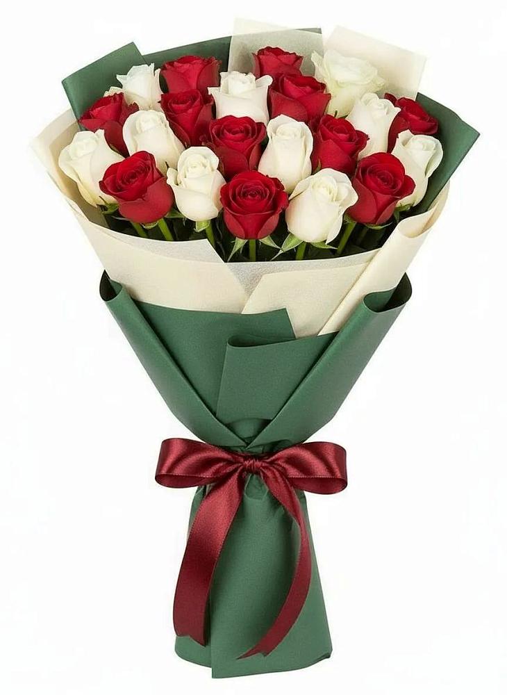 Букет Микс из красных и белых роз в Правокумском