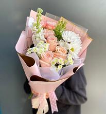 Букет цветов из:  Хризантемы и Розы в Правокумском