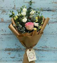 Букет цветов из:  Розы и Лизиантусы #REPLACE_PRED# Правокумском